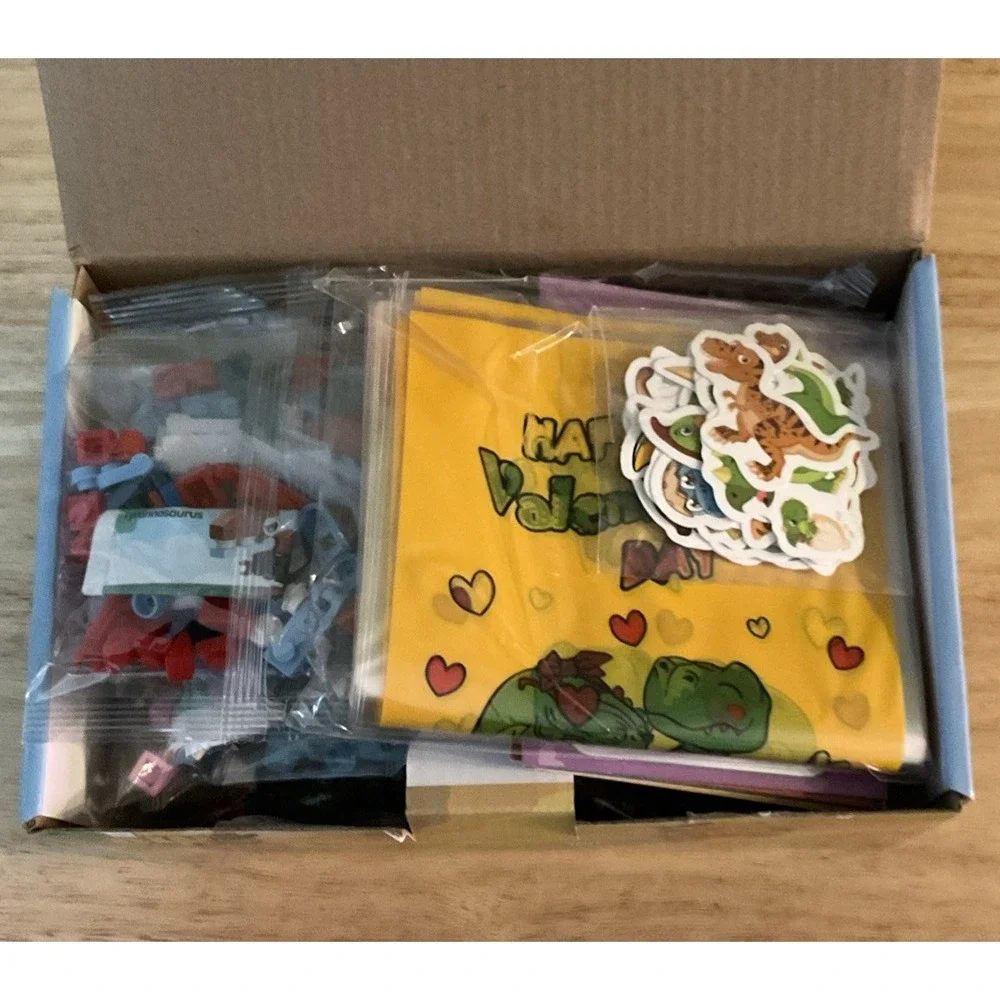 24 Pk Dinosaurs Valentines Day Gift Sets, Dinosaurs Building‎ Blocks